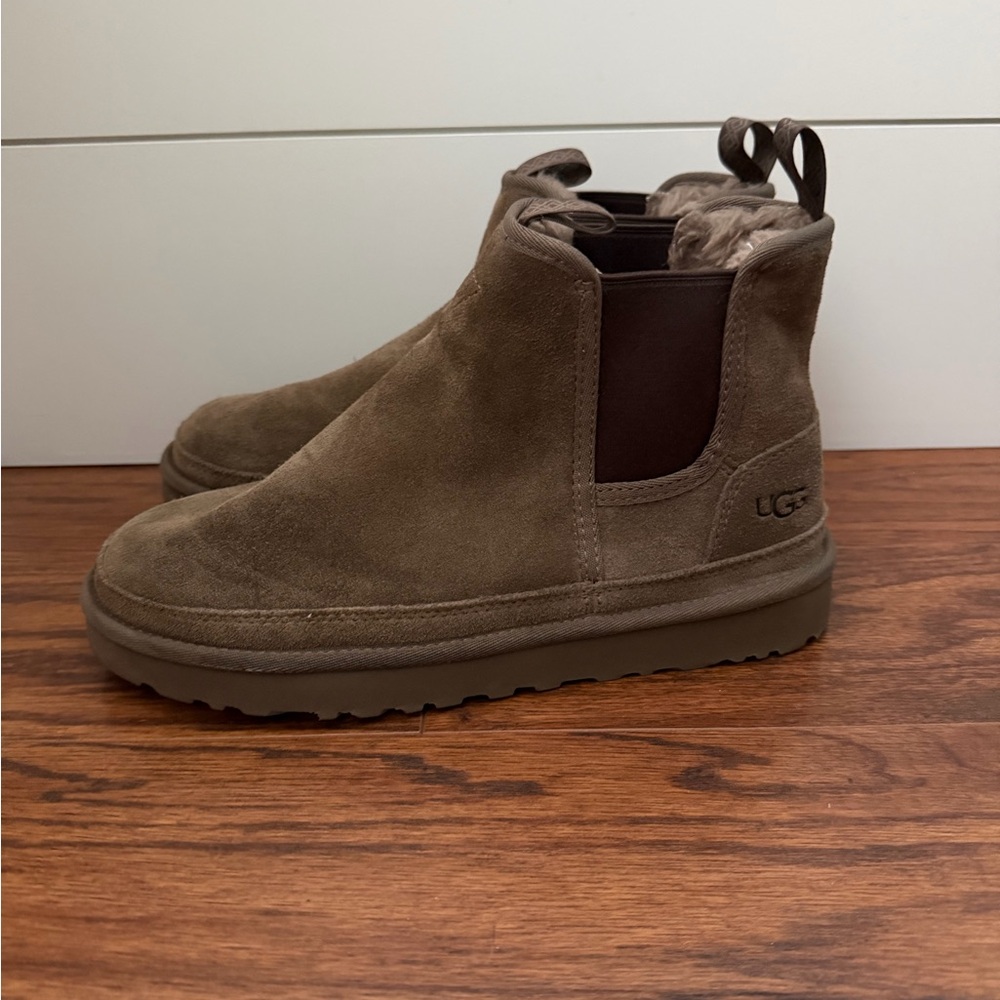 UGG Tan Suede Chelsea Boots